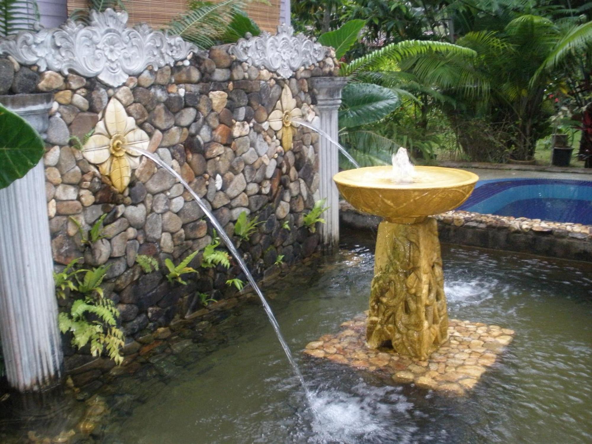 Seri Pengantin Resort Kampung Janda Baik Exterior foto