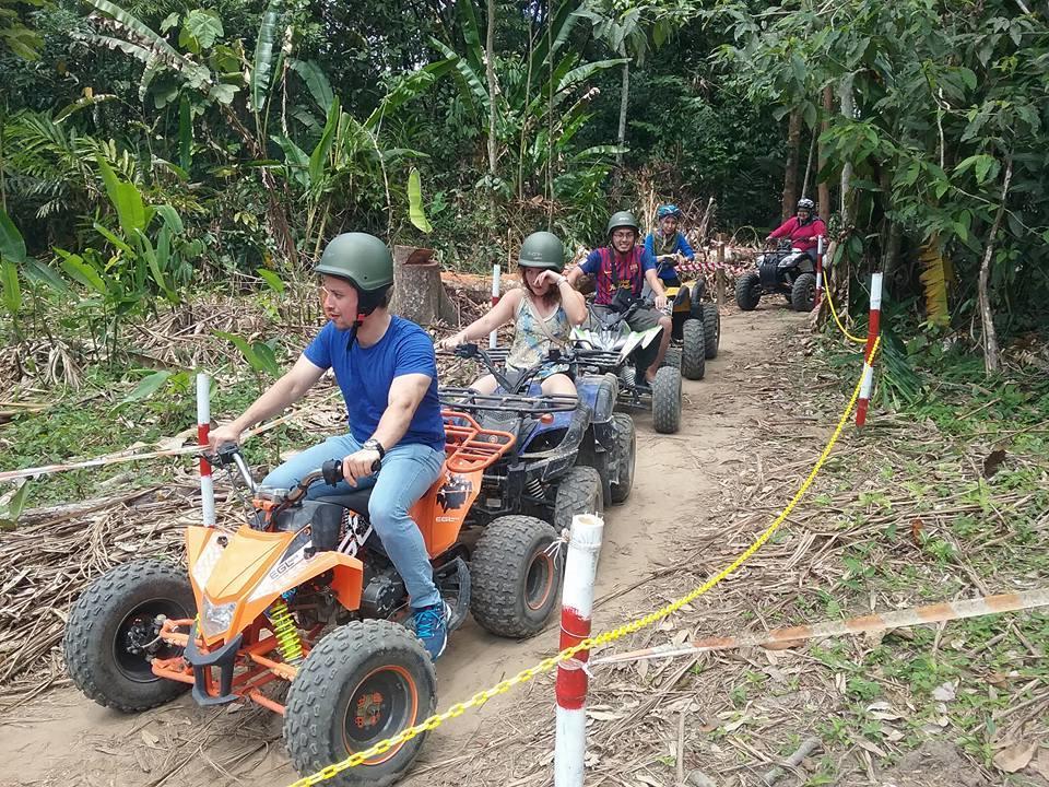 Seri Pengantin Resort Kampung Janda Baik Exterior foto