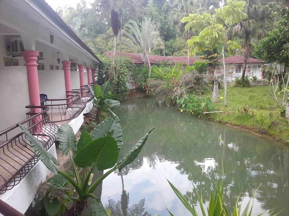 Seri Pengantin Resort Kampung Janda Baik Exterior foto