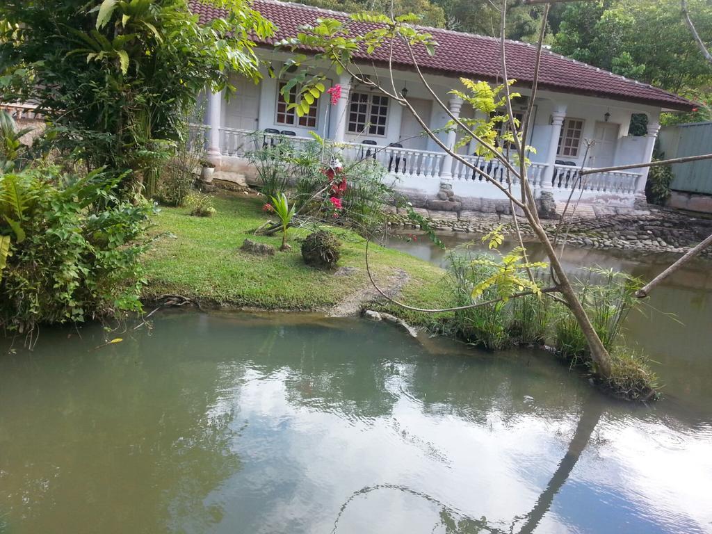 Seri Pengantin Resort Kampung Janda Baik Exterior foto